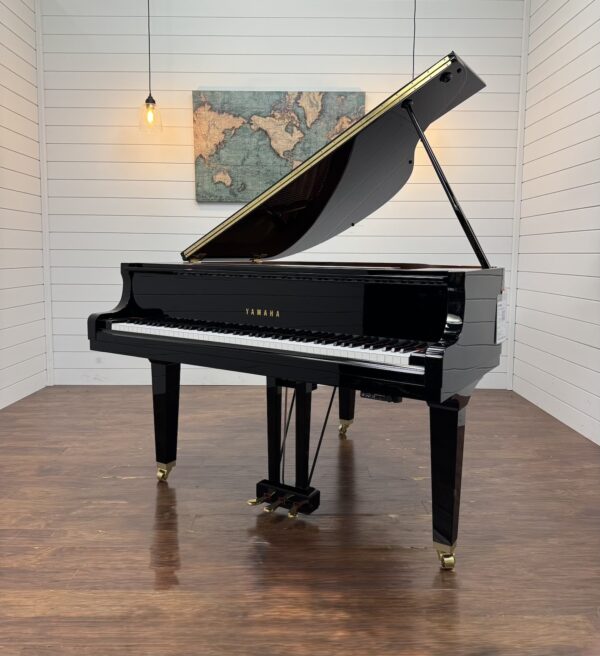 Yamaha Grand Piano GB1K