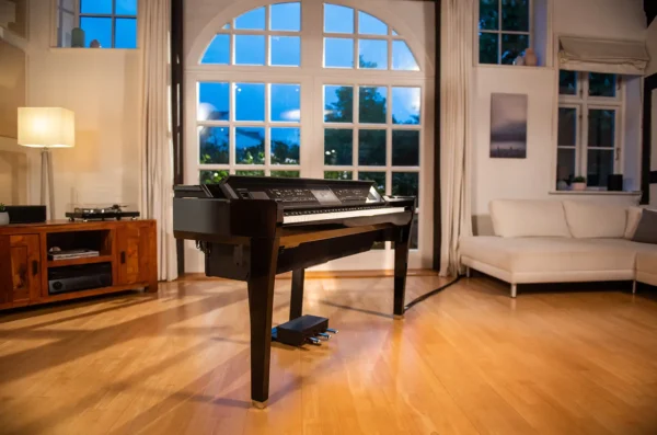 Yamaha Clavinova CVP-909 - Image 7