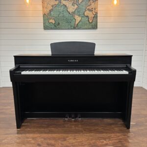 Yamaha CLP 735 B Digital Upright Piano # UCBY01013