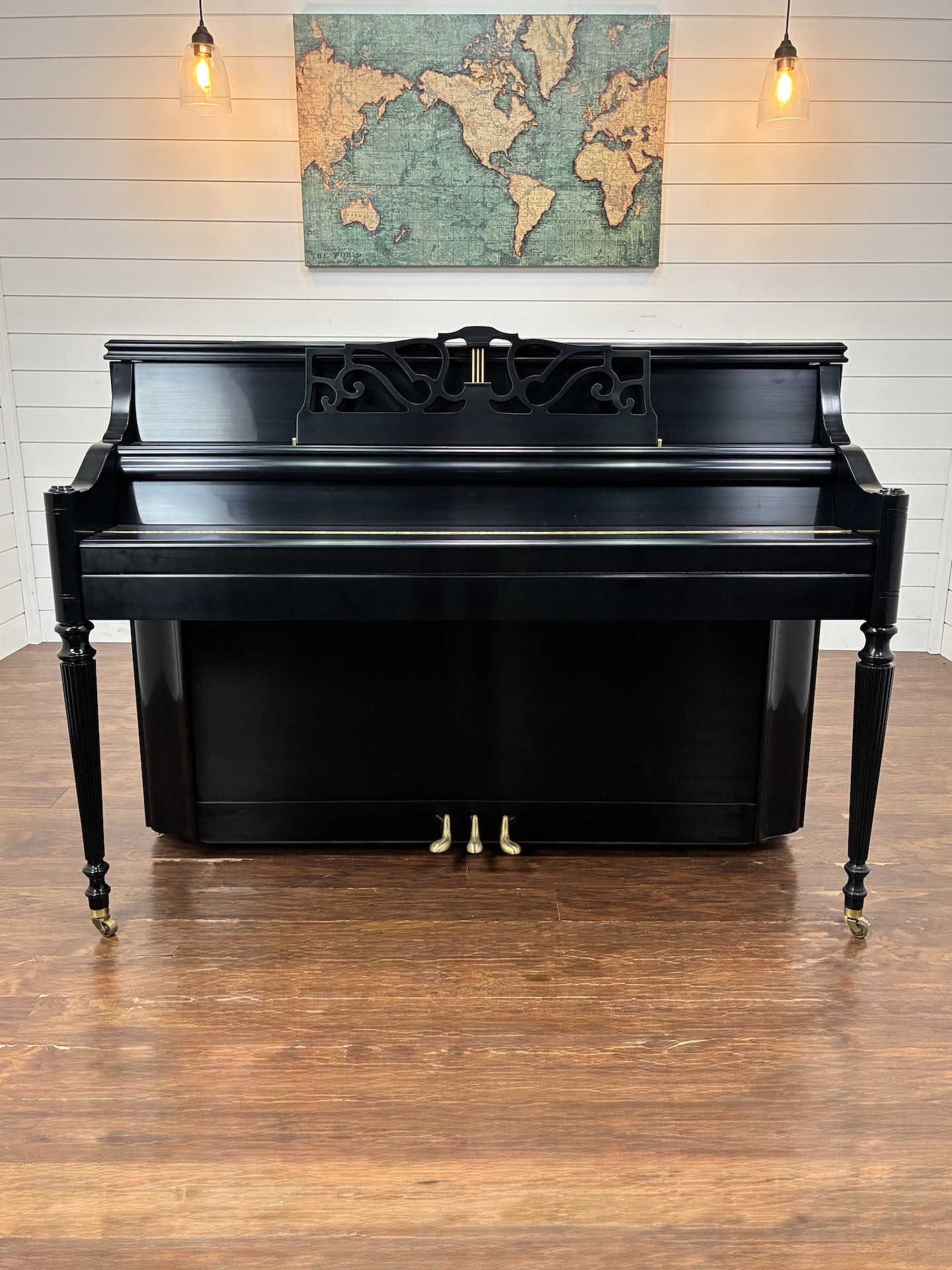 Charles R. Walter Traditional Upright Piano #504725