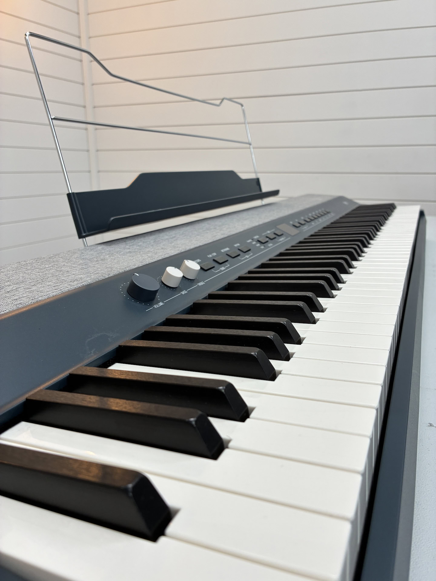 Kurzweil KaP1 Digital Keyboard Piano - Image 2