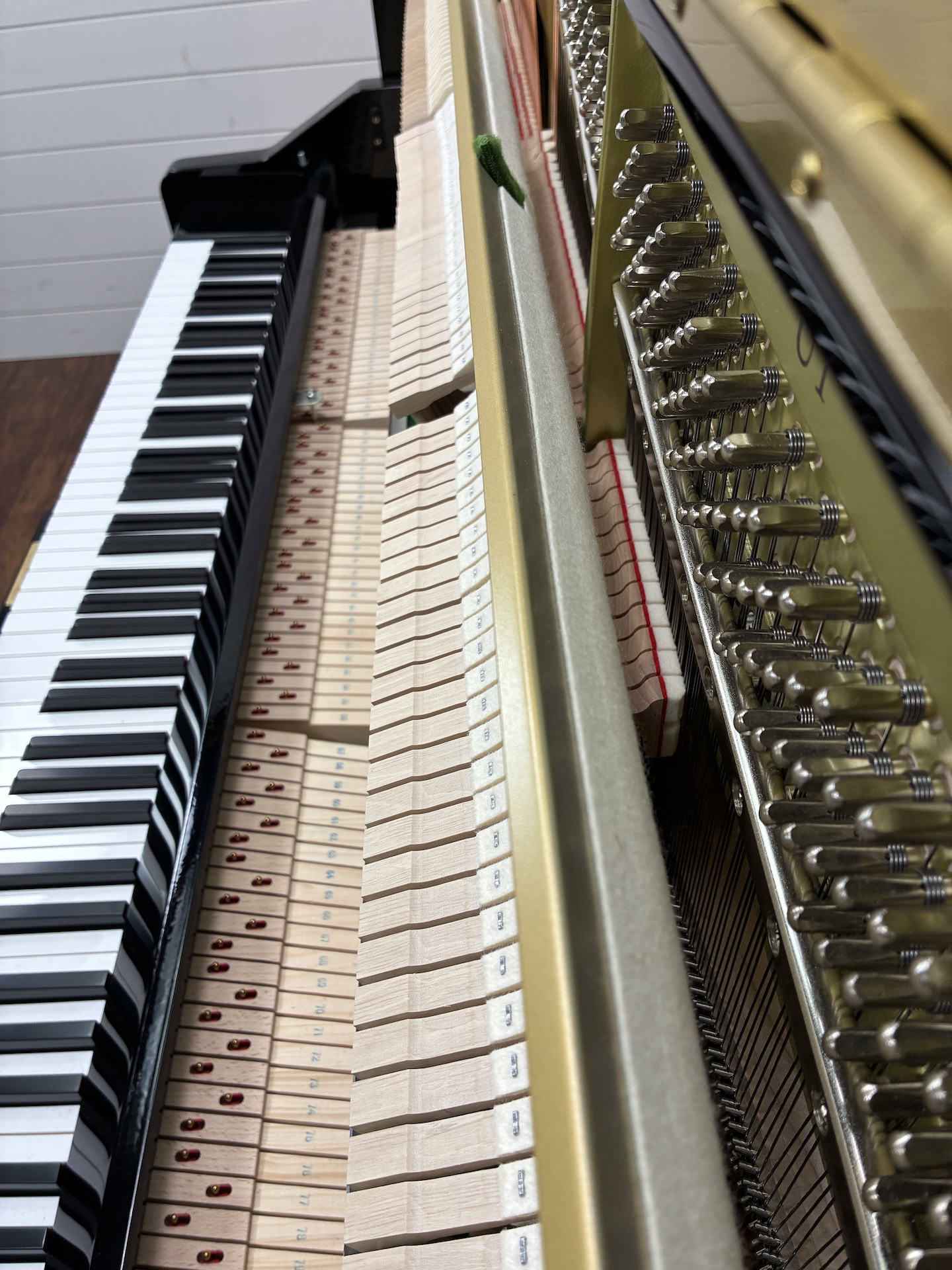 Yamaha U1 Upright Piano #6564876 - Image 5
